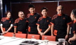 深圳服务员爆料新闻视频,揭露餐厅行业惊人内幕